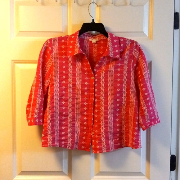 Ultra Pink Tops - Pink and White Button-Down Shirt Size L